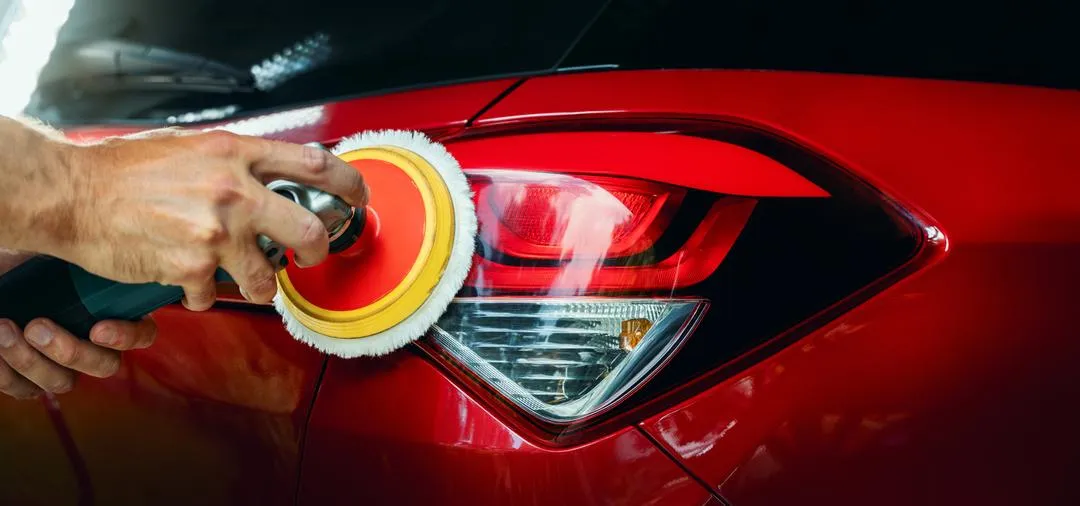 Pulido de Ópticas y Acrílicos Traseros